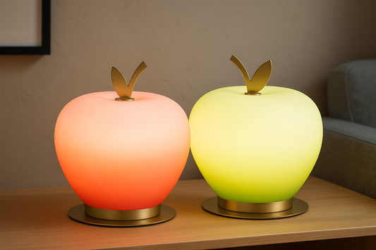 Fabas Luce Tischlampe „Apple“
